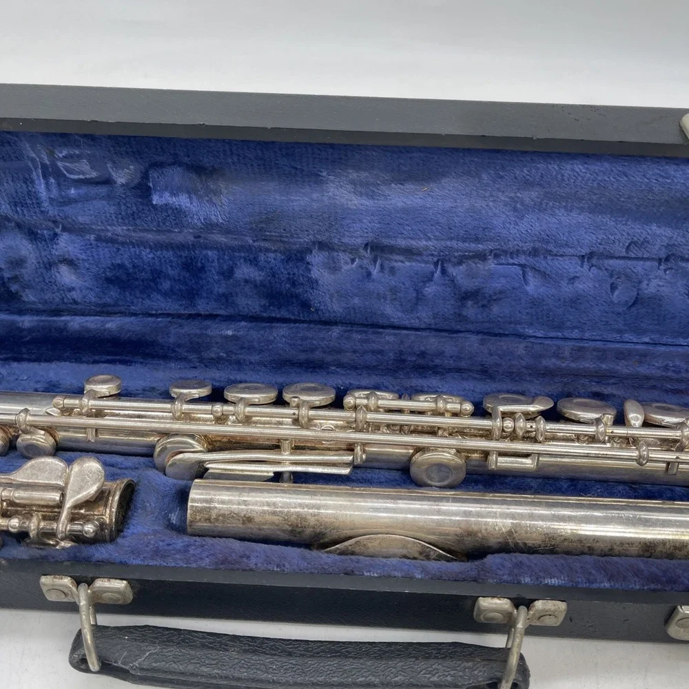 Gemeinhardt 2SP Flute with Hard Case Used Preowned Good Condition Working